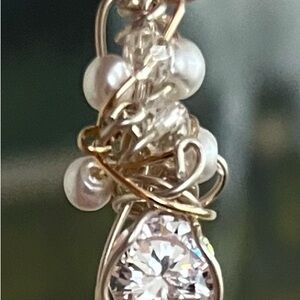 Gold and Pearl Pendant Necklace